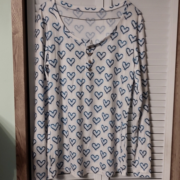 Tops - Unbranded Silky feel long sleeve Henley top NWOT